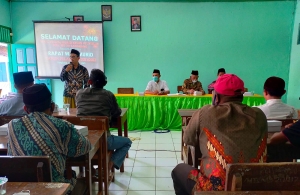 MTs NU 20 Kangkung Adakan Rapat Wali Murid